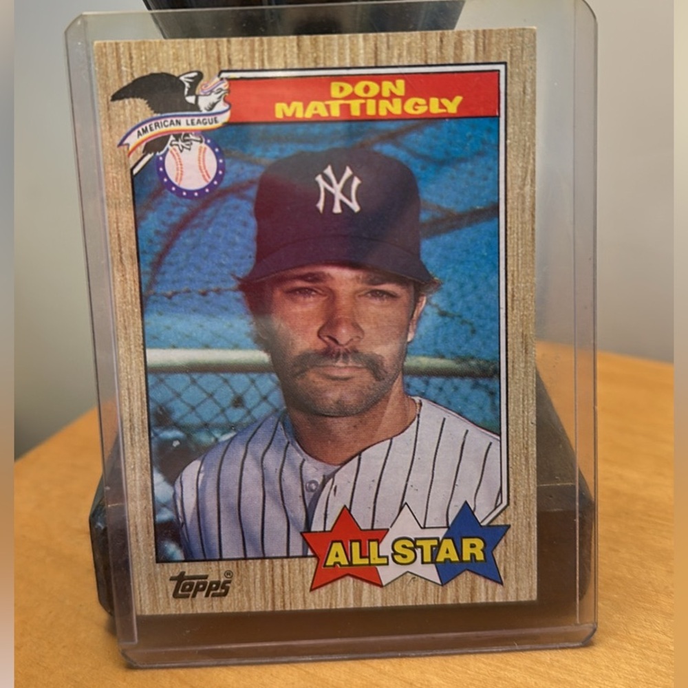 Topps 1986 AL Leaders Baseball Card -Don Mattingly